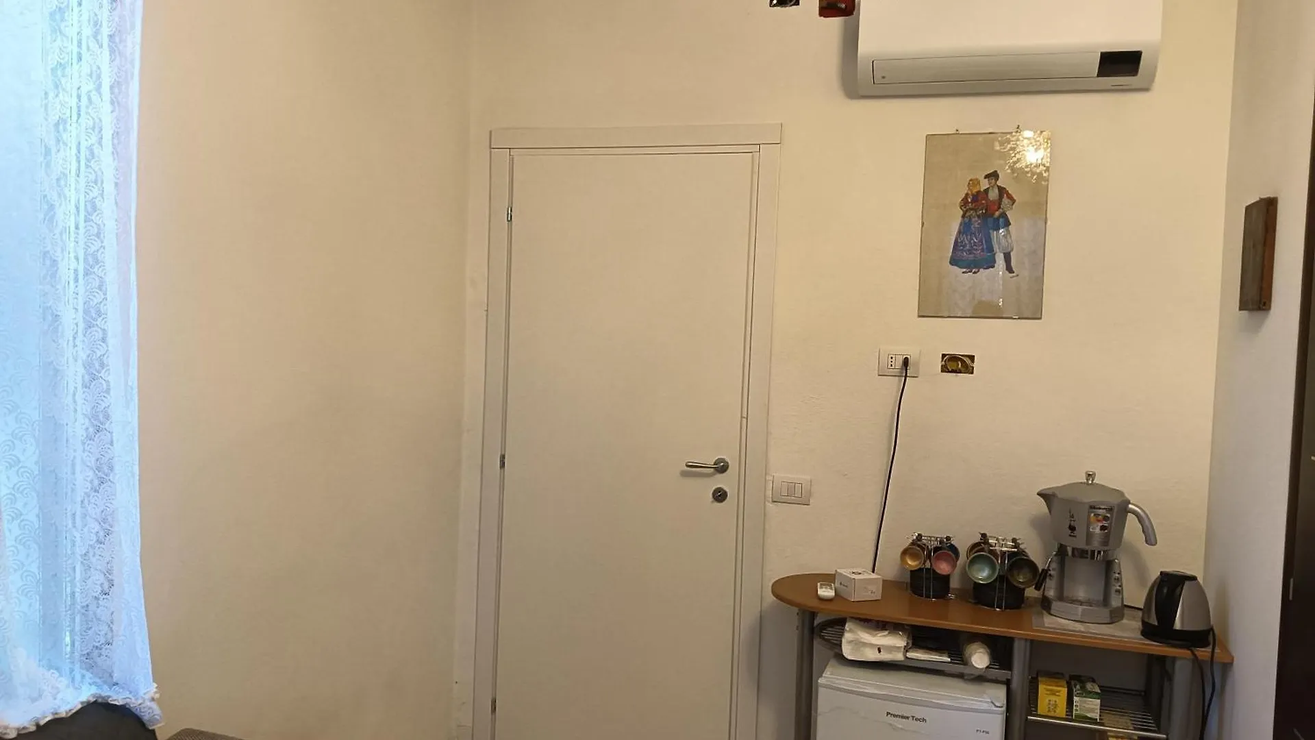 Fiore, Bilocale, Zona Ducati. Apartment Bologna Italy